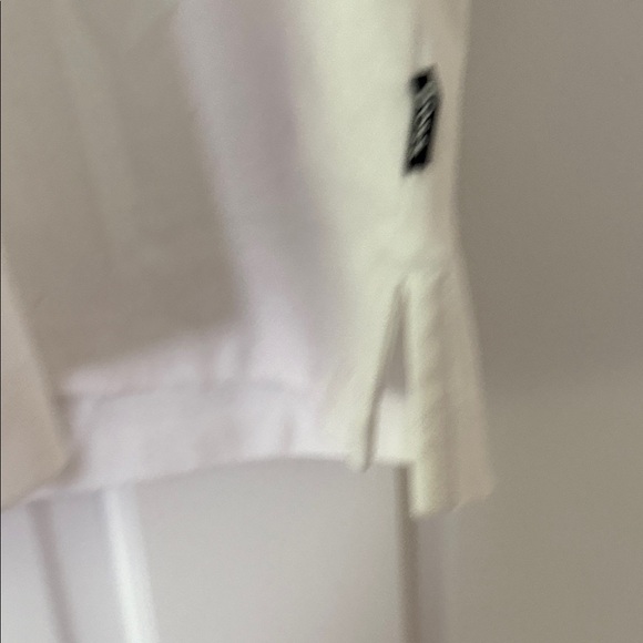 Hugo Boss White Polo with Navy Trim size M New - Picture 5 of 6